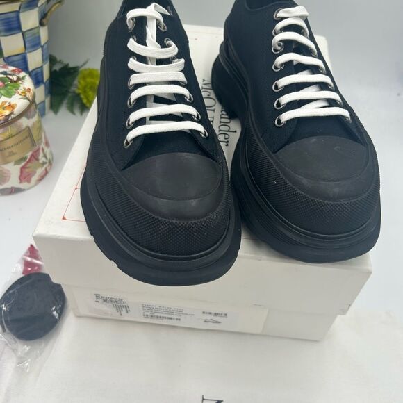 Men's Alexander McQueen low top sneakers size 44.5 made in Italy - Picture 3 of 12